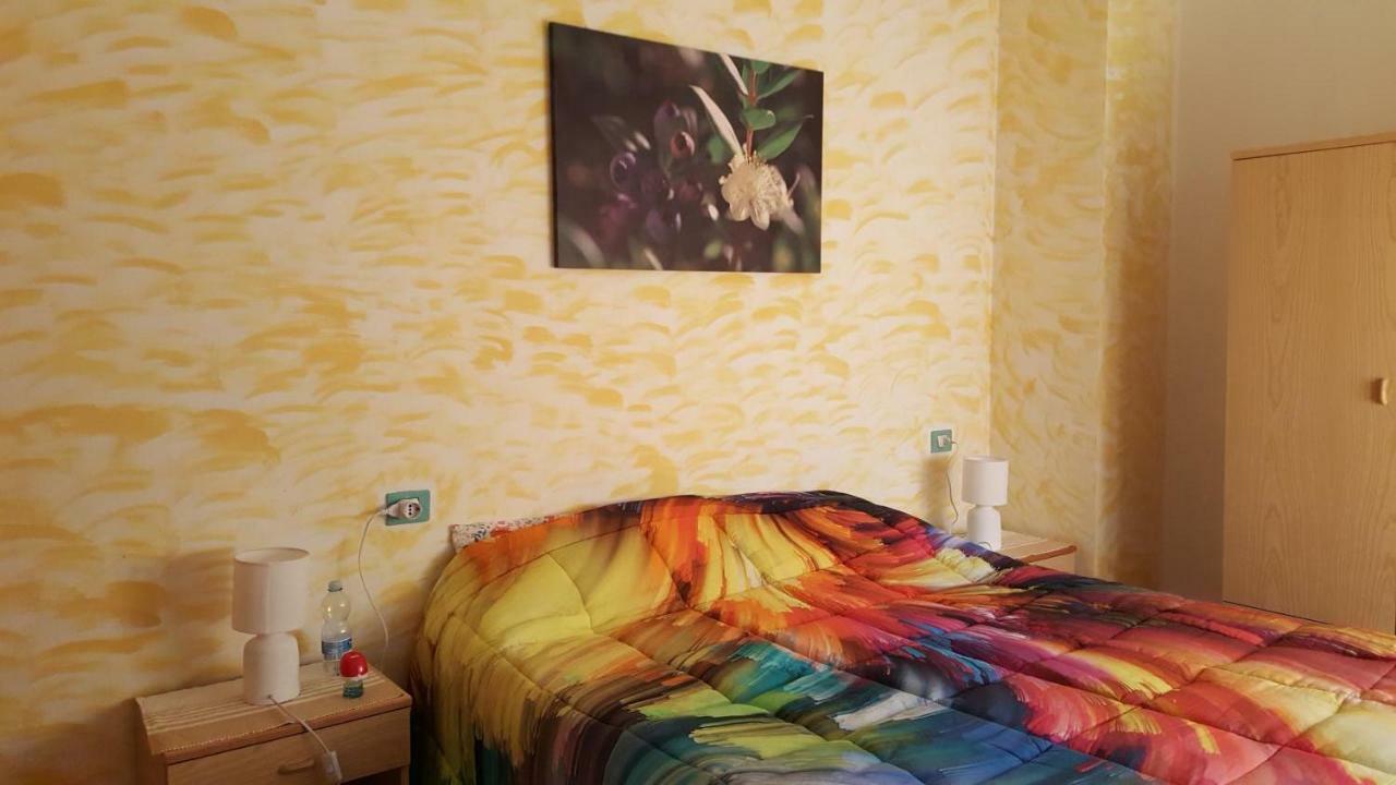 B&B Sa Pintadera Muravera Exterior foto